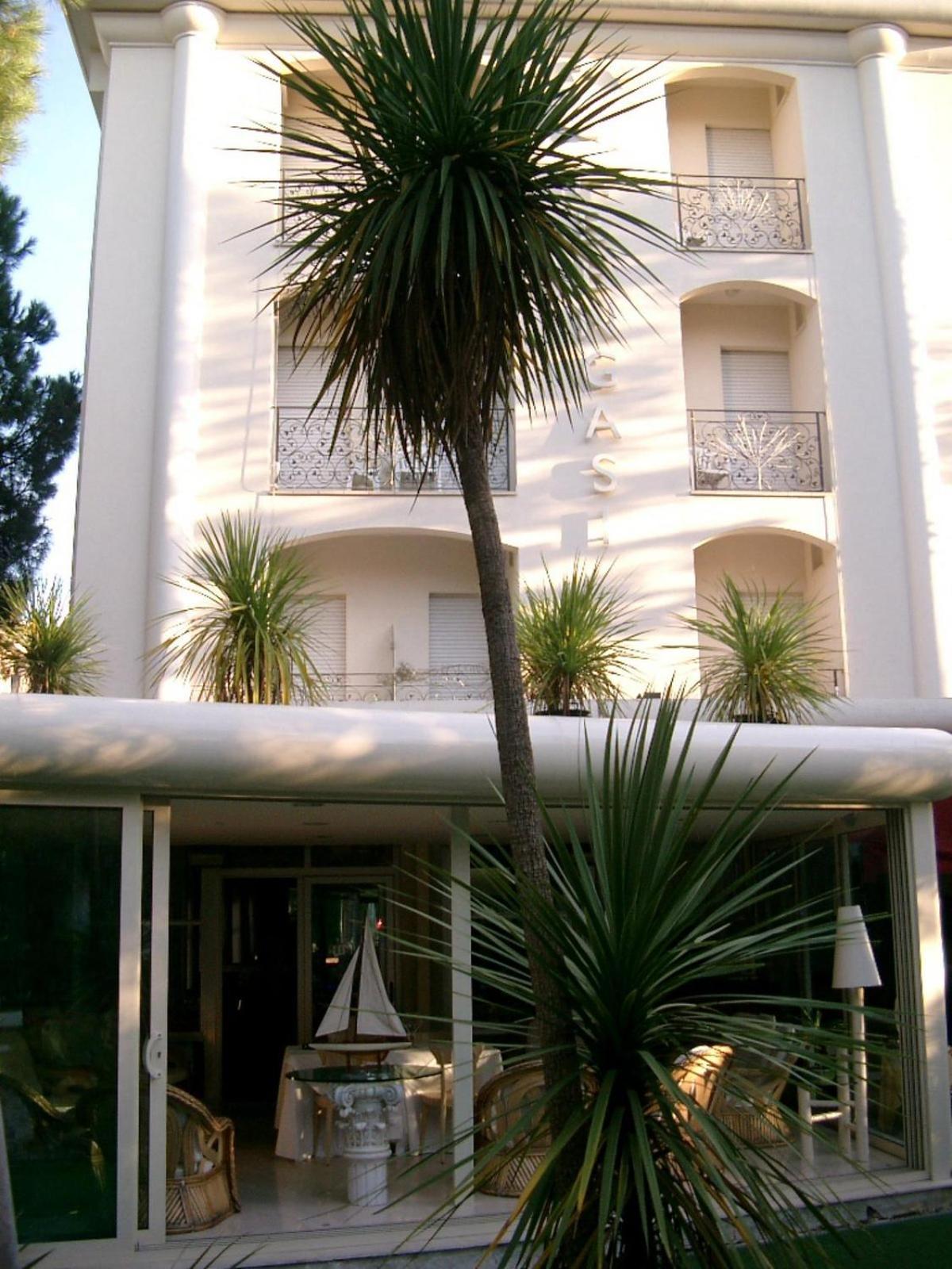 Hotel Bengasi Rimini Kültér fotó