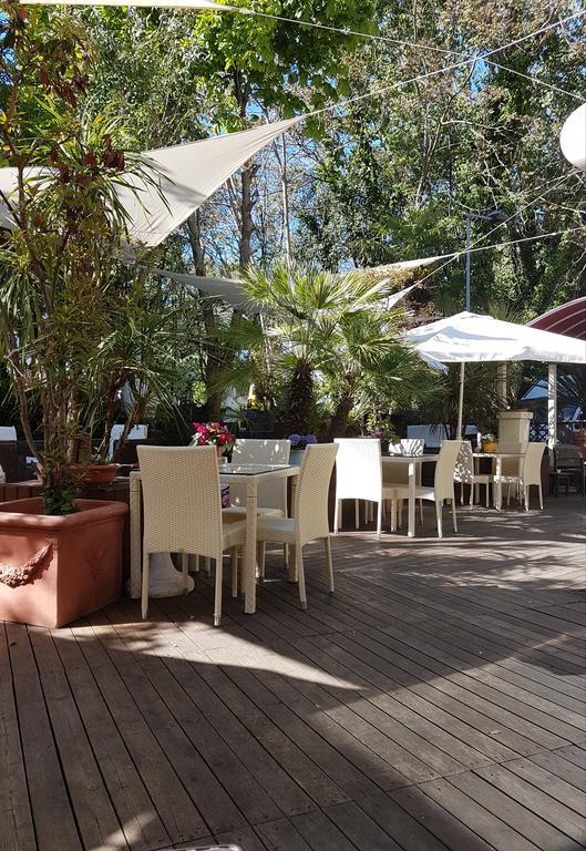 Hotel Bengasi Rimini Kültér fotó